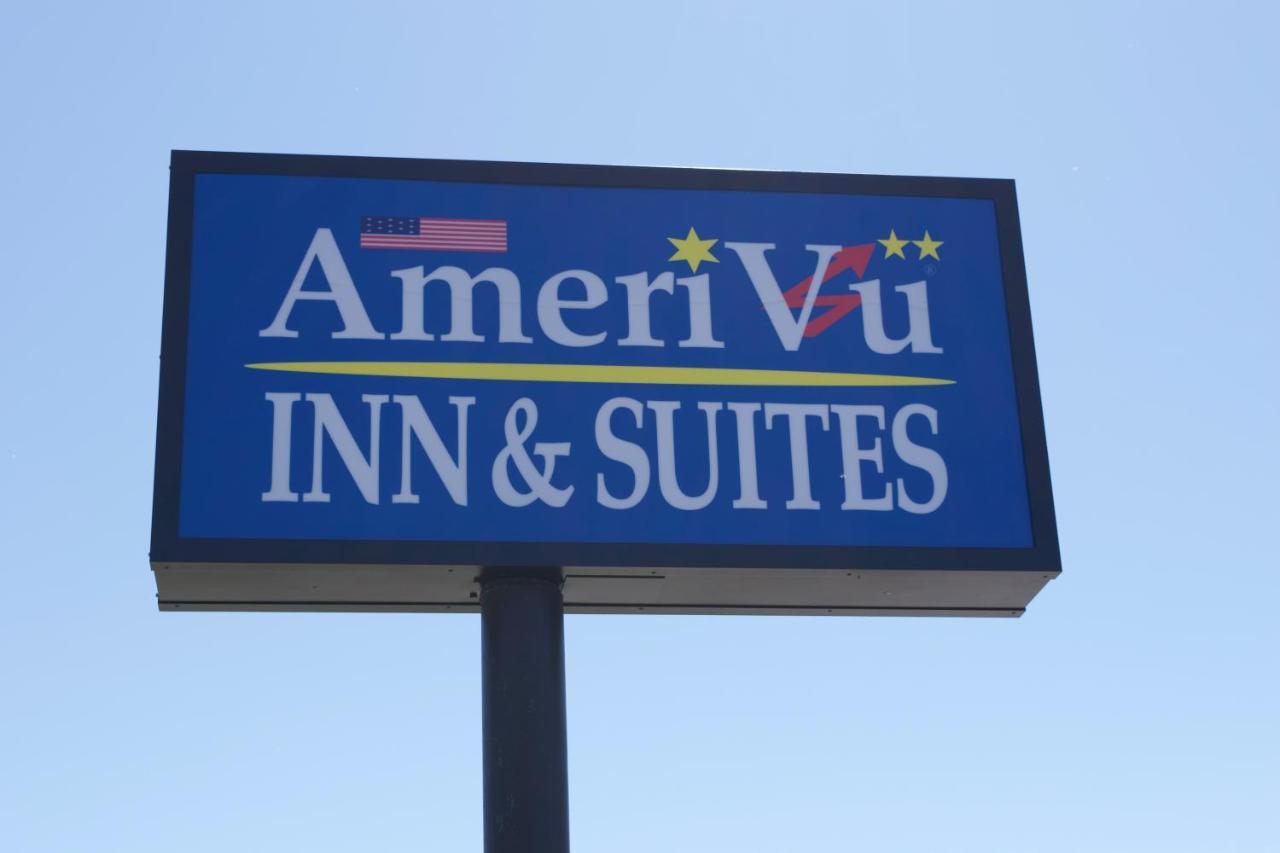 Amerivu Inn And Suites Shawano Wi Exteriör bild